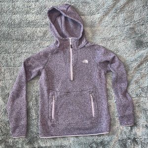 The North Face 1/4 zip pullover women’s small w/ front zippered pocket and hood